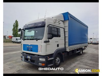 Man MAN - CASSONE CON SPONDA CARICATRICE Man MAN - CASSONE CON SPONDA CARICATRICE